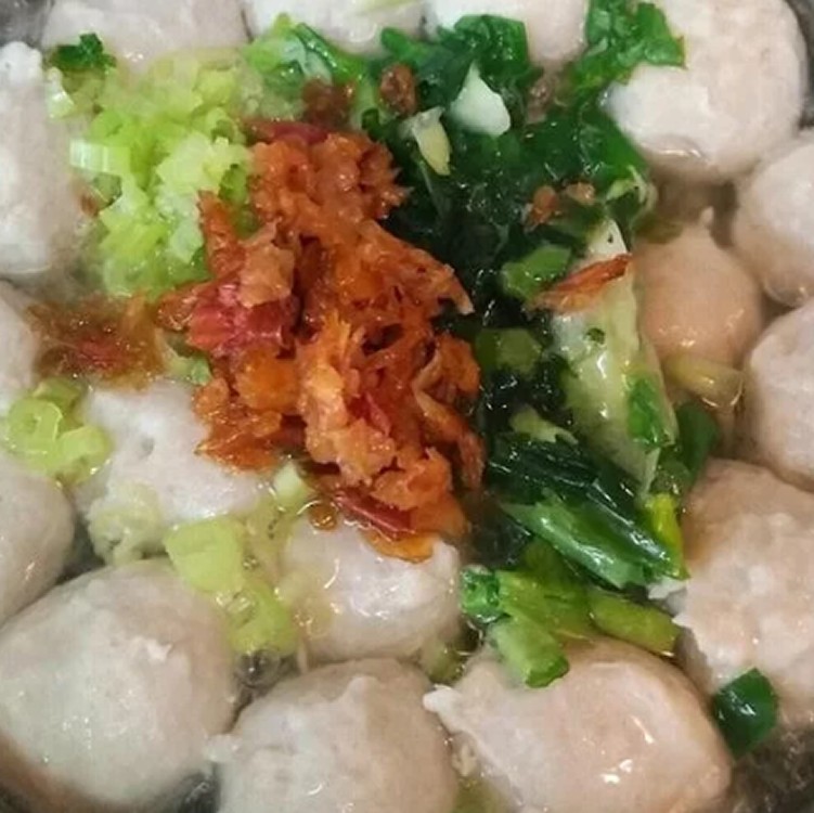 包肉魚丸