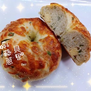 Ａ：乳酪蔥貝果