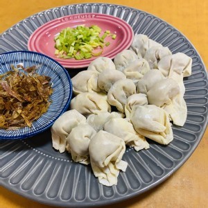 手作餛飩（附紅蔥頭和小芹菜）20顆