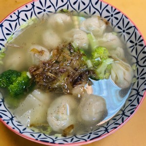 手作餛飩+蔬菜雞骨高湯200cc