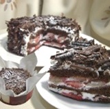草莓黑森林蛋糕 6吋 特價：$180