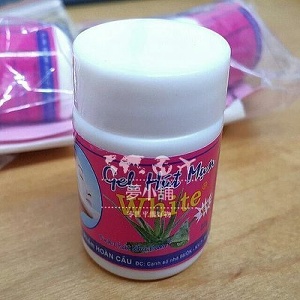 『泰國代購』正品直送 white蘆薈膠粉刺霜 另有ele晚安面膜 蛇毒面膜 蠶繭